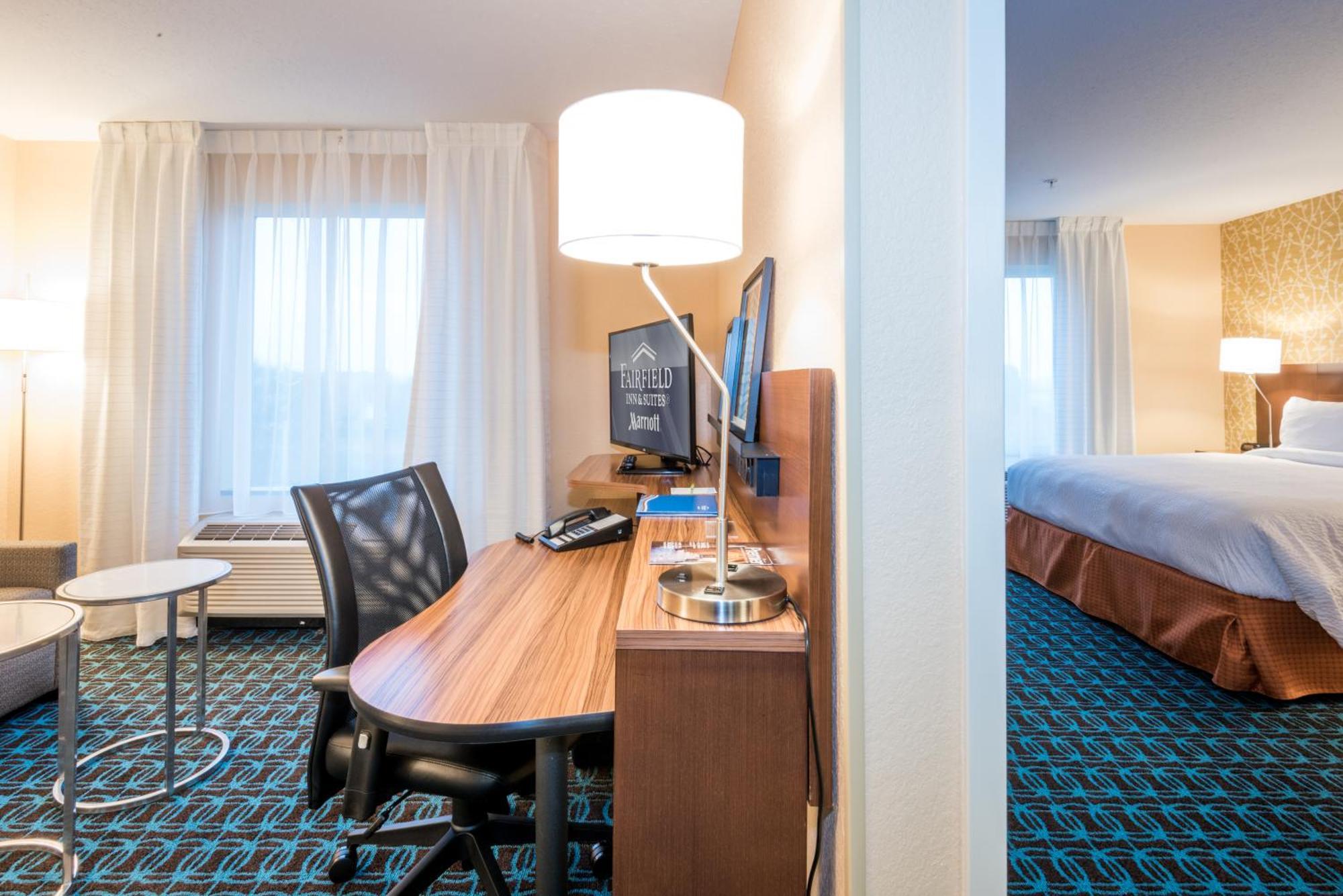 Fairfield Inn & Suites By Marriott Meridian Bagian luar foto